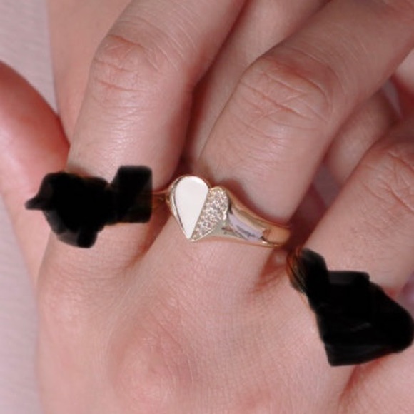 NWT WANDERLUST + CO 14k Gold Plated Unfold Heart Signet Gold Ring Size 7 - Picture 5 of 5